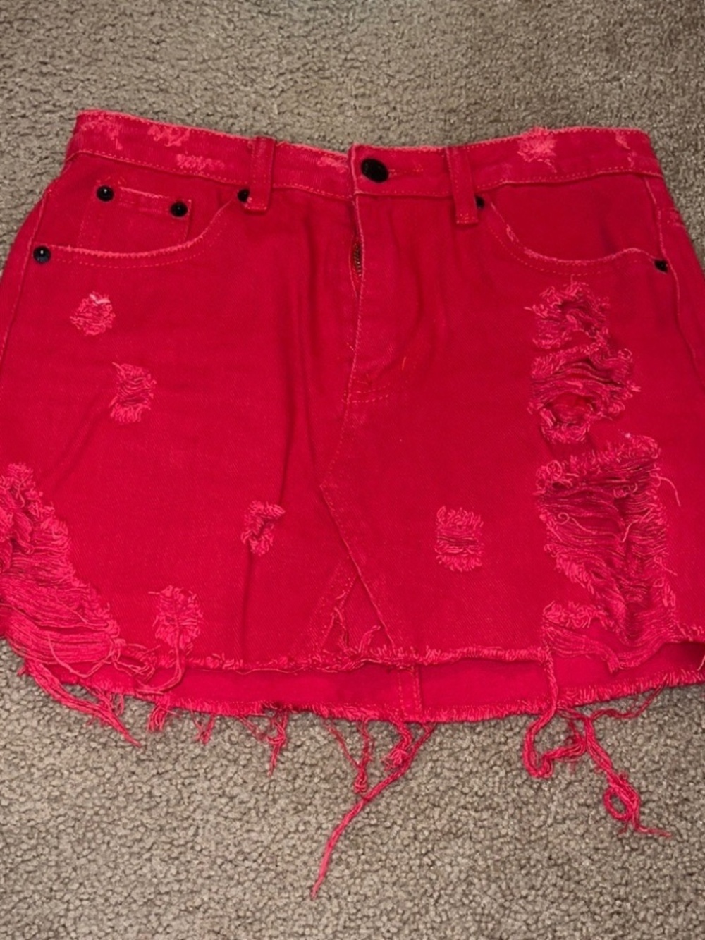vestique SIZE MEDIUM M red ripped jean skirt LOT5754